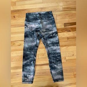 Lululemon Wunder Under tight 23” Space Dye size 8